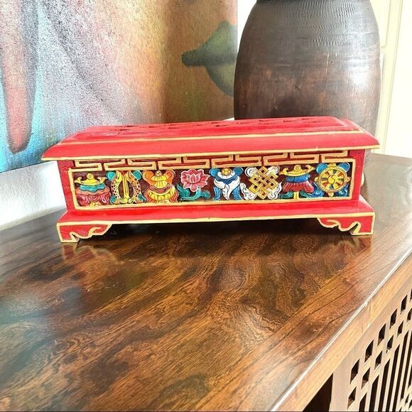 Red carved wooden incense burner - Picture 14 of 16